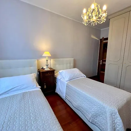 Apartment Di Lusso Nel Centro Della Verna Con 2 Da Letto Verona