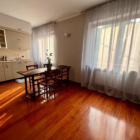 Di Lusso Nel Centro Della Verna Con 2 Da Letto