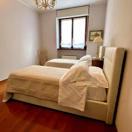 Apartment Di Lusso Nel Centro Della Verna Con 2 Da Letto *