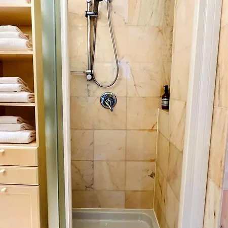 Apartment Di Lusso Nel Centro Della Verna Con 2 Da Letto